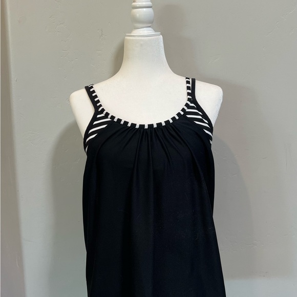 Athleta tank - Picture 4 of 7